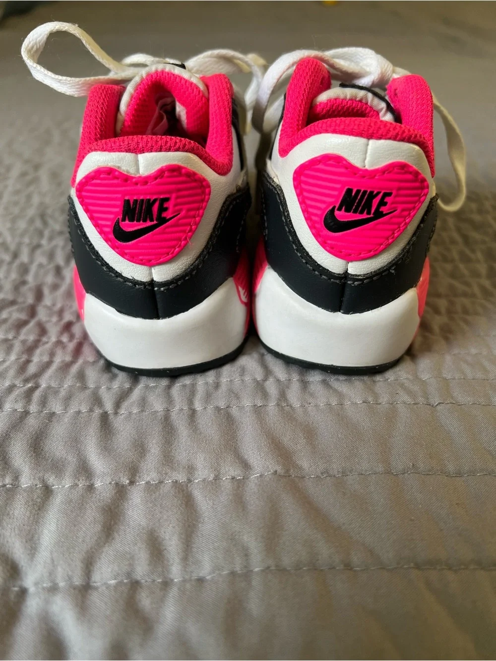 Nike stylish black